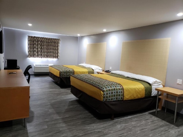 Regal Inn image 12